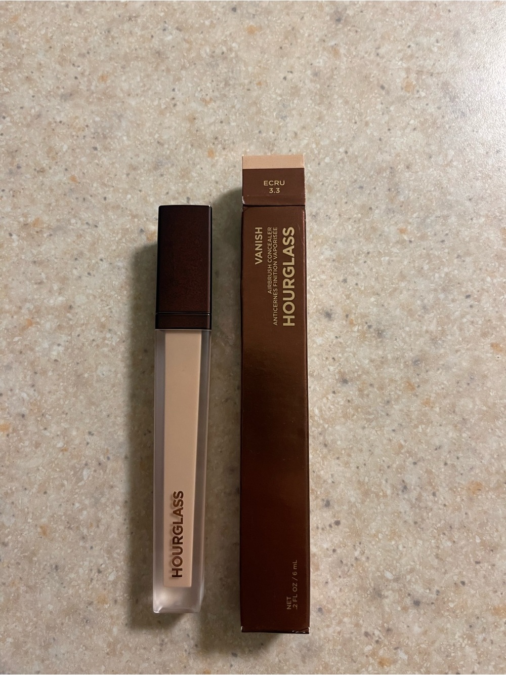 Hourglass Vanish Cream Concealer Ecru 3.3 - Light Neutral Cream